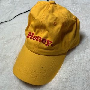 Slogan base-ball hat